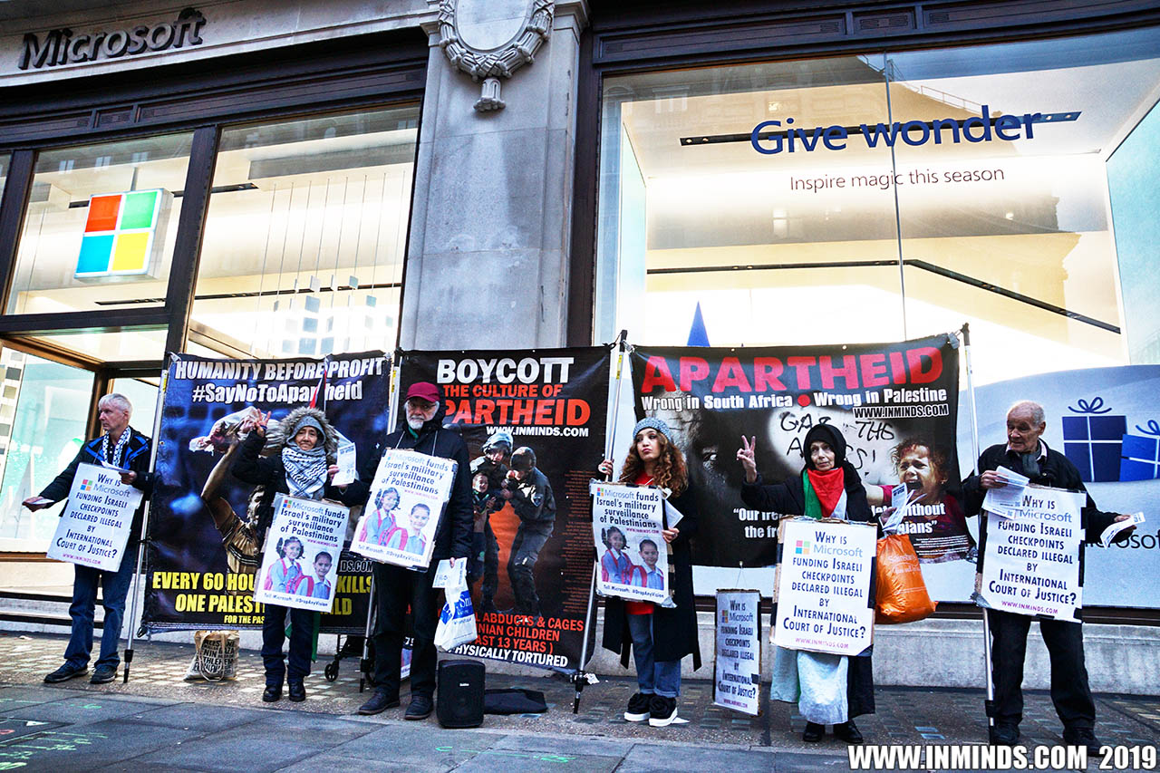Inminds.com - Boycott Israel - VALENTINE'S PROTEST AGAINST DE